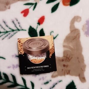 Smashbox Halo Fresh Perfecting Powder Light Shade